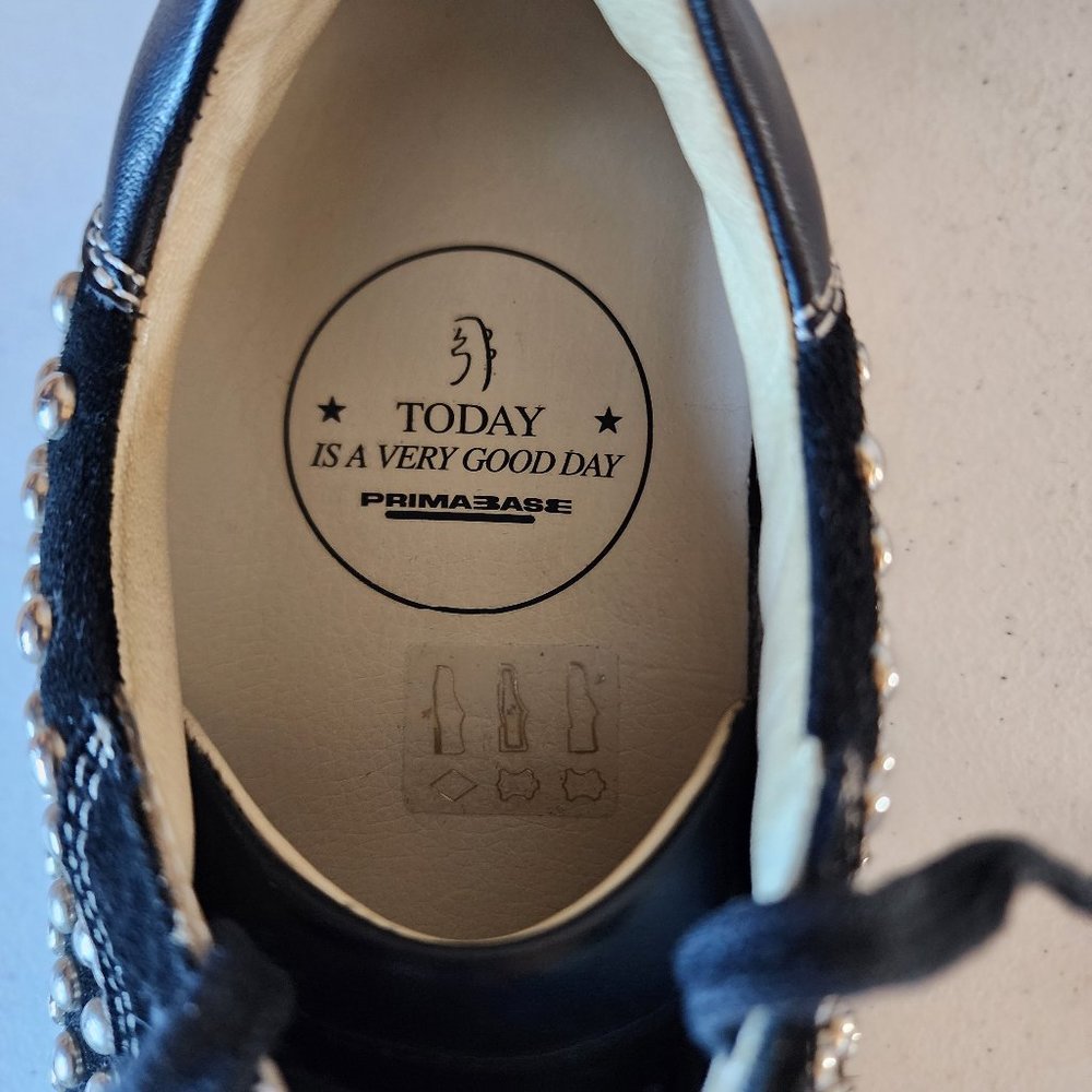 PrimaBase Sneakers "EUC" - Picture 2 of 16